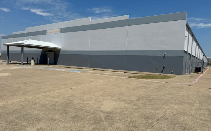 Pictures of Industrial property located at 7003 S Cooper St, Arlington, TX 76001 for sales - image #1