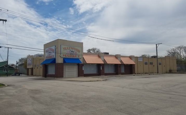Pictures of Retail property located at 615 S 5th Avenue, Maywood, IL 60153 for sales - image #1