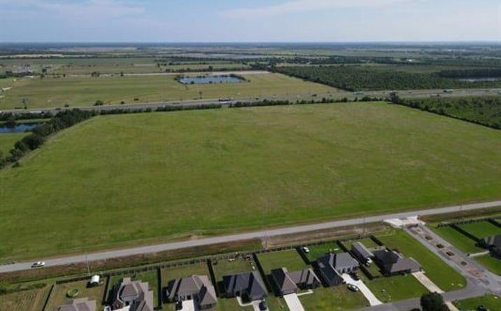 Pictures of Land property located at 509 Frontage Road, Iowa, LA 70647 for sales - image #1