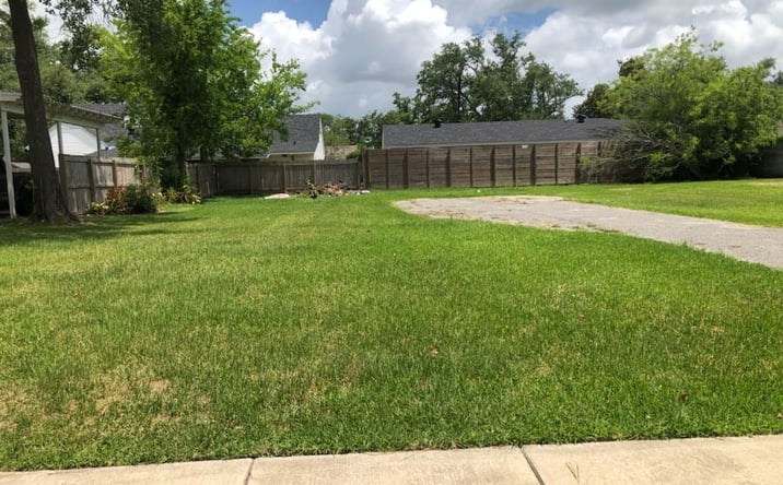 Pictures of Land, Multifamily property located at 715 Iris Street, Lake Charles, LA 70601 for sales - image #1