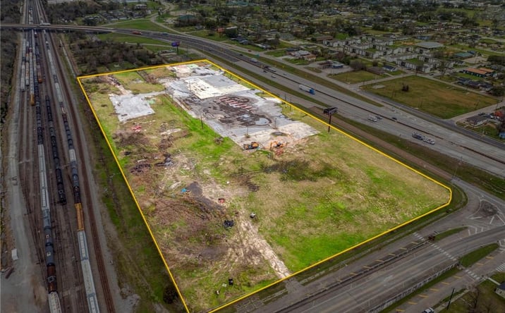 Pictures of Land property located at 1825 Interstate 10 Interstate, Lake Charles, LA 70601 for sales - image #1