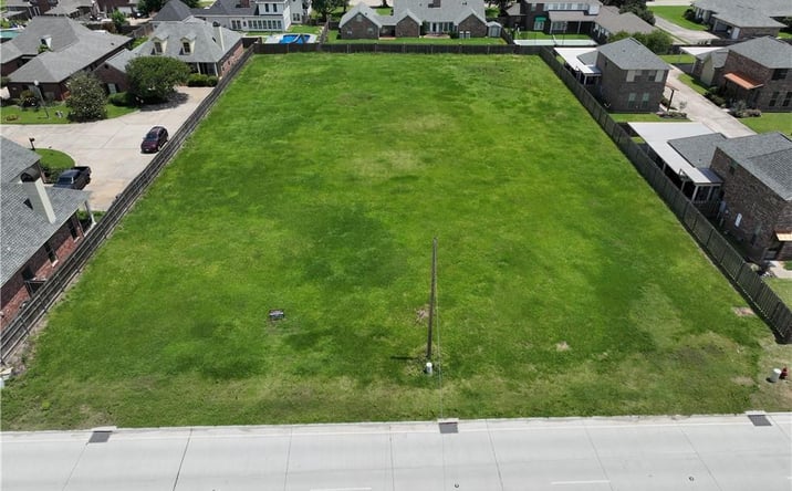 Pictures of Land property located at 0 W Prien Lake Road, Lake Charles, LA 70605 for sales - image #1