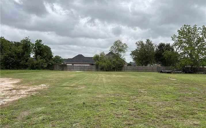 Pictures of Land property located at 5729 Nelson Road, Lake Charles, LA 70605 for sales - image #1