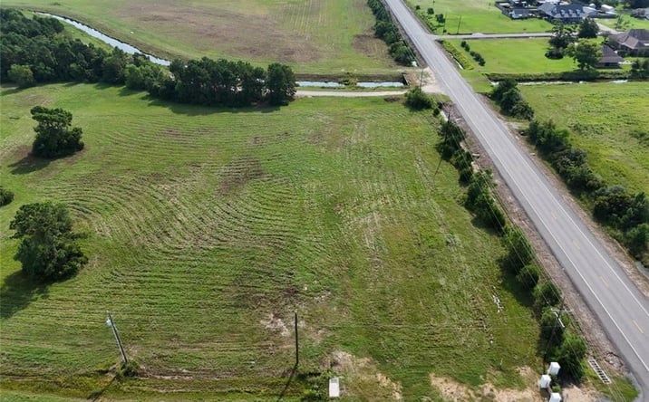 Pictures of Land property located at 6865 Rue des Amis Drive, Lake Charles, LA 70605 for sales - image #1