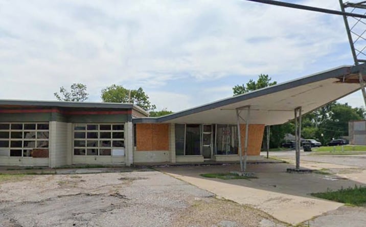 Pictures of Retail, Multifamily, Office property located at 8139 Metcalf Ave, Overland Park, KS 66204 for sales - image #1