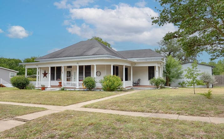 Pictures of Land property located at 403 E 7th St, Flatonia, TX 78941 for sales - image #1