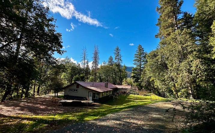 Pictures of Hospitality, Multifamily property located at 833 & 835 Elk Creek Rd, Happy Camp, CA 96039 for sales - image #1