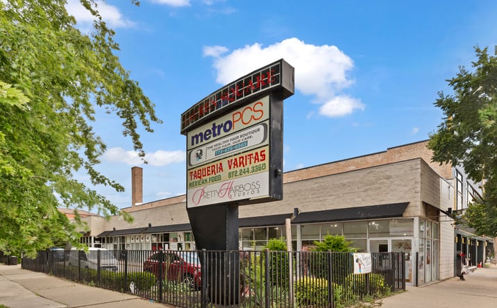 Pictures of Retail property located at 700 E. 47th Street, Chicago, IL 60653 for sales - image #1