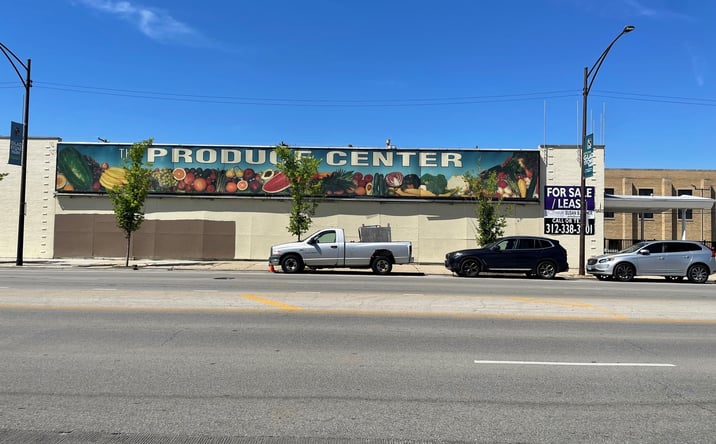 Pictures of Retail property located at 5820 N Milwaukee Avenue, Chicago, IL 60646 for sales - image #1