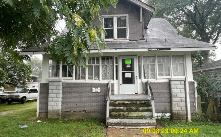 Pictures of Multifamily property located at 305 River Oaks Drive, Calumet City, IL 60409 for sales - image #1