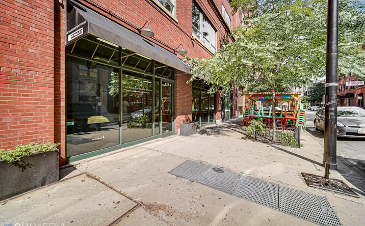 Pictures of Multifamily, Office property located at 416 W Ontario Street C-2, Chicago, IL 60610 for sales - image #1