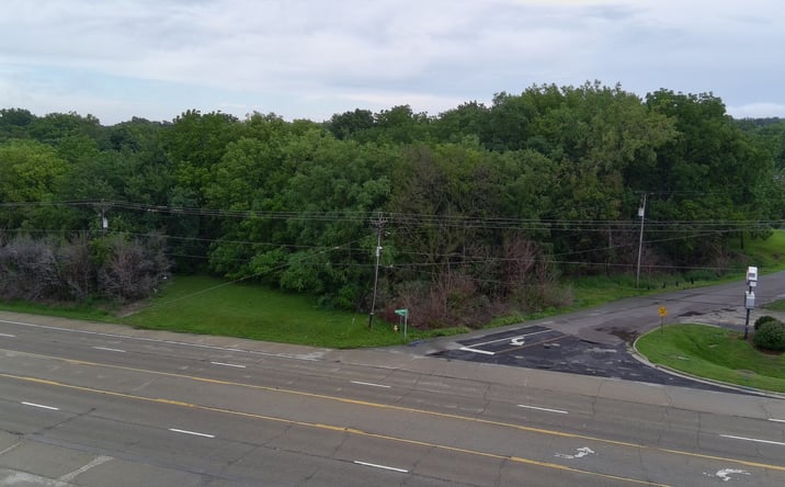 Pictures of Land property located at 8610 N Knoxville Ave, Peoria, IL 61615 for sales - image #1