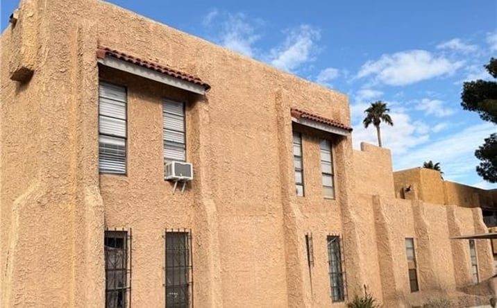 Pictures of Multifamily property located at 4630 Koval Lane, Las Vegas, NV 89109 for sales - image #1