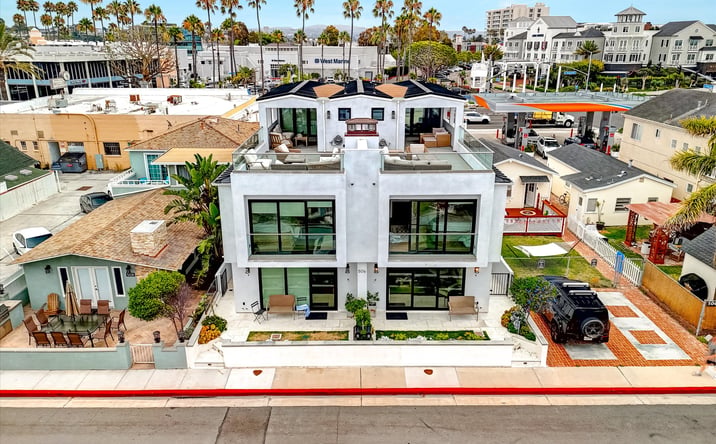 image of property at 506 CLUBHOUSE AVE Newport Beach CA 92663-3211