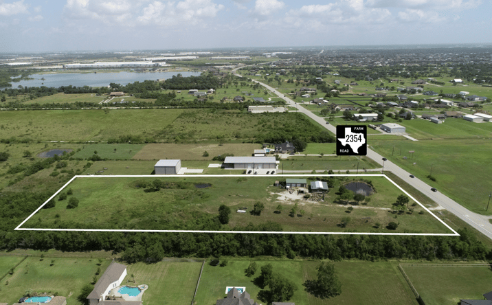 Pictures of Land property located at 15835 Farm to Market Road 2354, Beach City, TX 77523 for sales - image #1