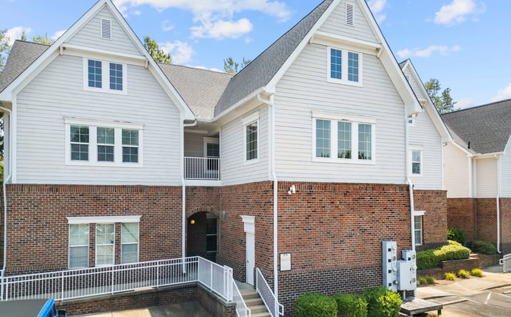 Pictures of Office property located at 575 Davidson Gateway Drive, Davidson, NC 28036 for sales - image #1