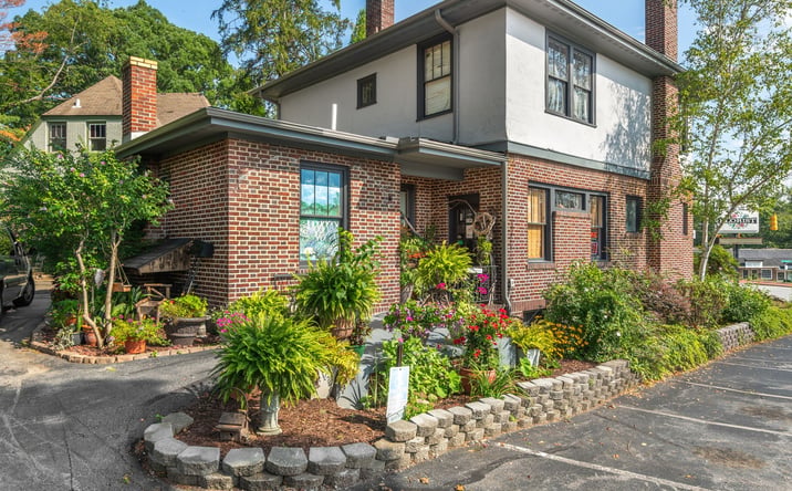 image of property at 104 CLAIRMONT DR Hendersonville NC 28791-2346