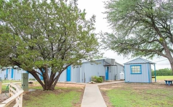 Pictures of Retail property located at 128 Yellowstone Dr, Whitney, TX 76692 for sales - image #1
