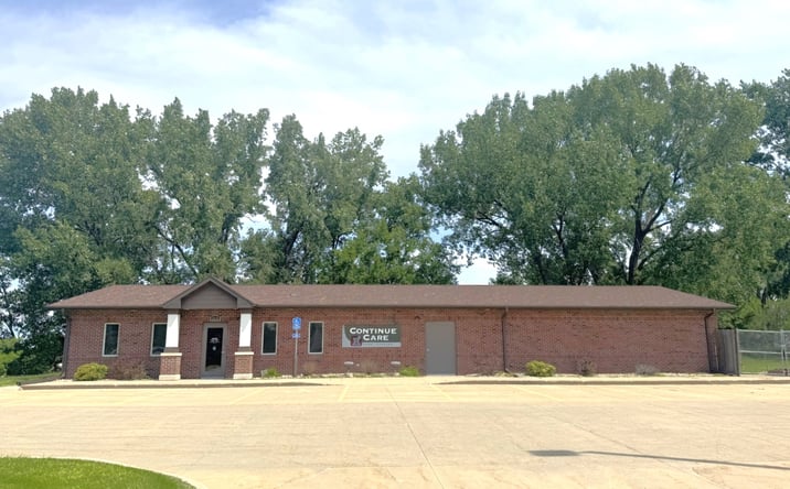 Pictures of Industrial, Mixed Use, Office property located at 2609 Apache Ct, Sioux City, IA 51104 for sales - image #1