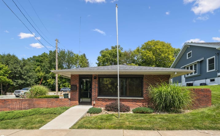 Pictures of Office property located at 1240 S Main Street, Burlington, IA 52601 for sales - image #1