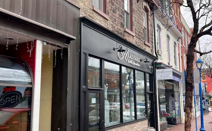 Pictures of Retail property located at 215 Bridge St, Phoenixville, PA 19460 for sales - image #1