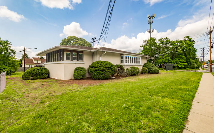 Pictures of Office, Retail, Special Purpose property located at 102 S Burnt Mill Rd, Voorhees Township, NJ 08043 for sales - image #1