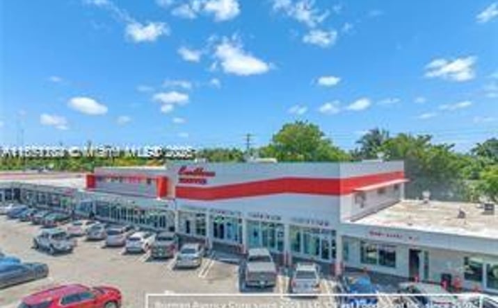 Pictures of Retail property located at 19501 NW 2nd Ave, Miami Gardens, FL 33169 for sales - image #1