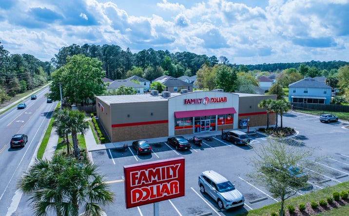 Pictures of Retail property located at 4210 Old Middleburg Rd N, Jacksonville, FL 32210 for sales - image #1