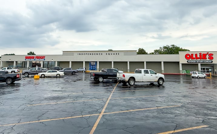 Pictures of Retail property located at 425 South Saint Louis Street, Batesville, AR 72501 for sales - image #1