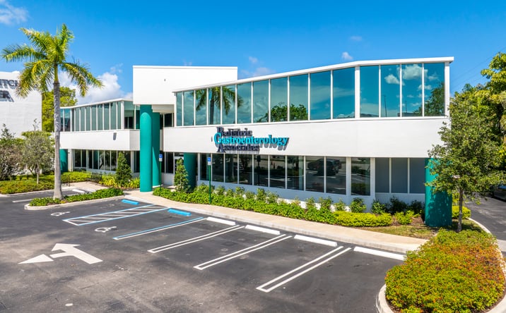 Pictures of Office property located at 10045 S Dixie Hwy, Miami, FL 33156 for sales - image #1