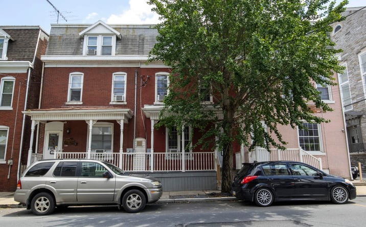 Pictures of Business for Sale property located at 118 S 10th St, Lebanon, PA 17042 for sales - image #1