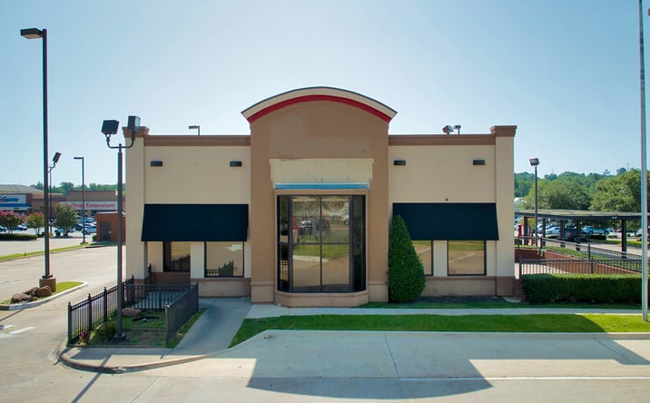 Pictures of Retail property located at 5716 S Broadway Ave, Tyler, TX 75703 for sales - image #1