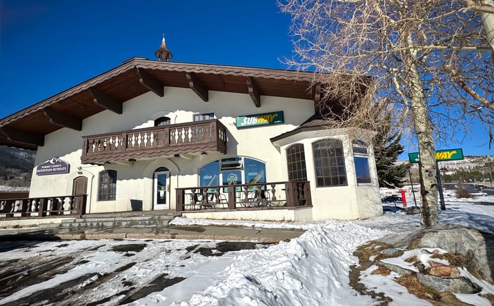Pictures of Retail property located at 916 N Summit Blvd, Frisco, CO 80443 for sales - image #1