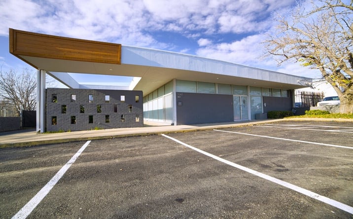 Pictures of Office, Retail property located at 2043 Empire Central Dr., Dallas, TX 75235 for sales - image #1