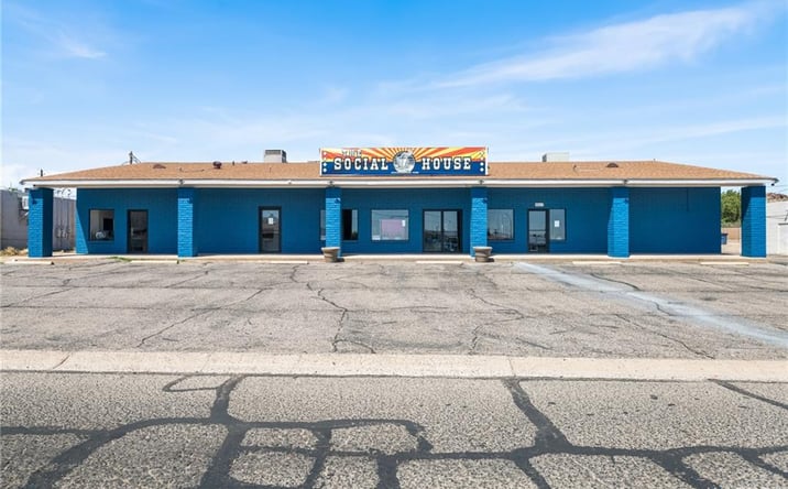 Pictures of Retail, Mixed Use property located at 613 Hall Street, Kingman, AZ 86401 for sales - image #1