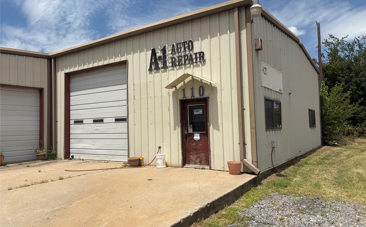 Pictures of Retail, Industrial property located at 110 Douglas Street, Muskogee, OK 74401 for sales - image #1