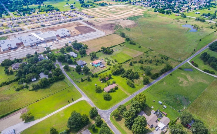 Pictures of Land property located at 13316 E 122nd Street N, Collinsville, OK 74021 for sales - image #1