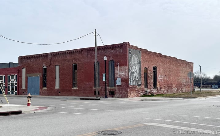 Pictures of Business for Sale property located at 201 E Broadway, Ardmore, OK 73401 for sales - image #1