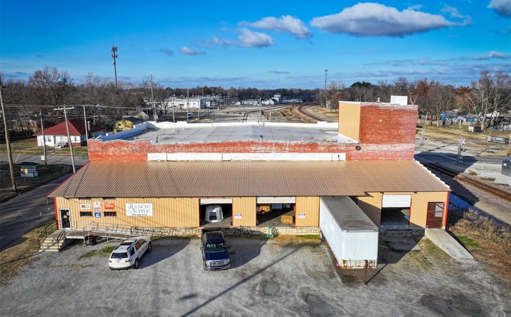 Pictures of Retail, Industrial property located at 230 NE D Street, Miami, OK 74354 for sales - image #1