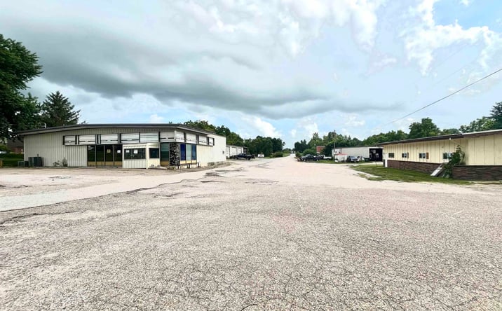 Pictures of Land, Industrial, Office, Retail, Business for Sale property located at 1713 E 7th Street, Atlantic, IA 50022 for sales - image #1