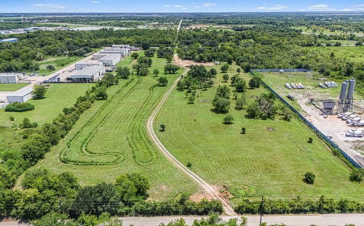 Pictures of Land property located at 7710 Iowa Colony Blvd, Rosharon, TX 77583 for sales - image #1