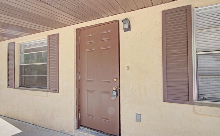 Pictures of Multifamily property located at 830 N Clake Ave, Deland, FL 32724 for sales - image #1