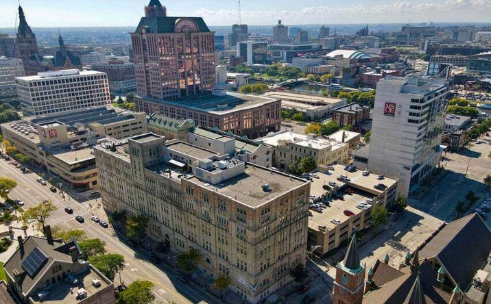 Pictures of Retail, Office property located at 270 E Highland Ave, Milwaukee, WI 53202 for sales - image #1