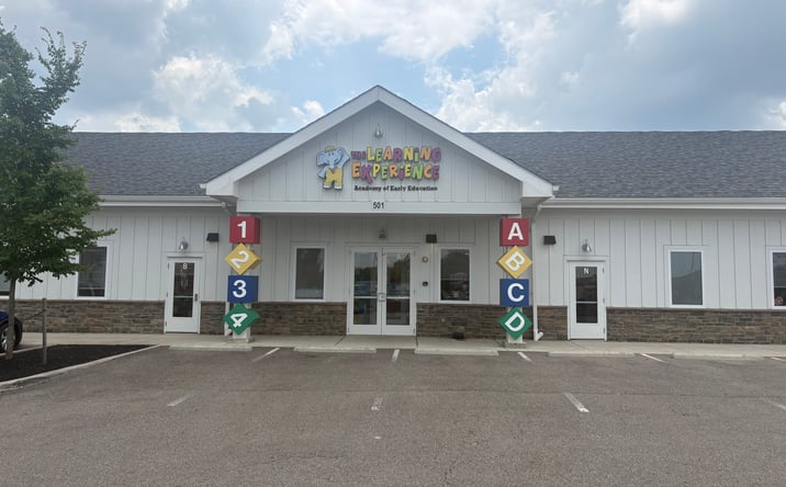 Pictures of Retail property located at Powell, OH, null, OH 43065 for sales - image #1