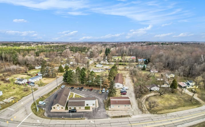 Pictures of Retail, Office property located at 2513 Imlay City Road, Lapeer, MI 48446, 2525 Imlay City Road, Lapeer, MI 48446 for sales - image #1