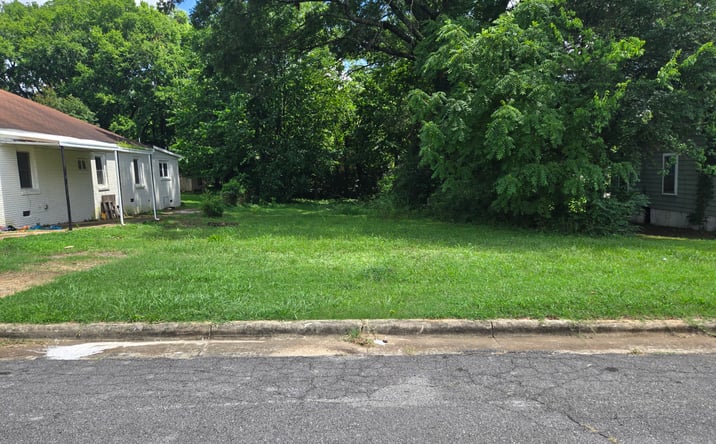 Pictures of Land property located at 419 Campbell St., Florence, AL 35630 for sales - image #1