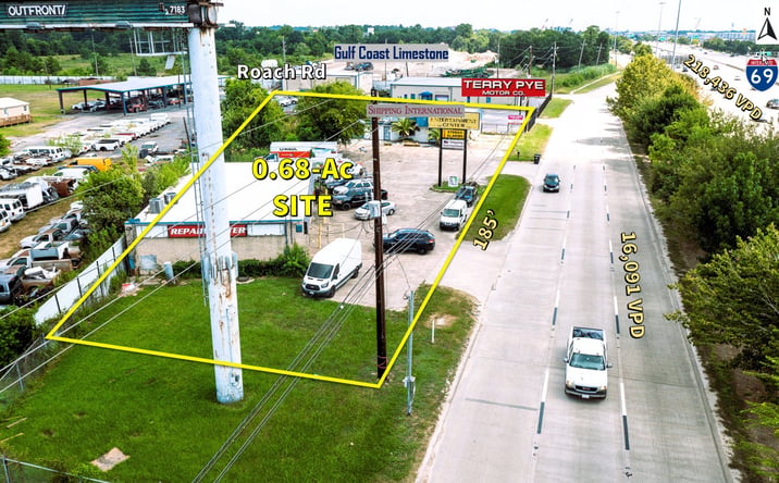 Pictures of Retail property located at 17717 US-59, Humble, TX 77396 for sales - image #1