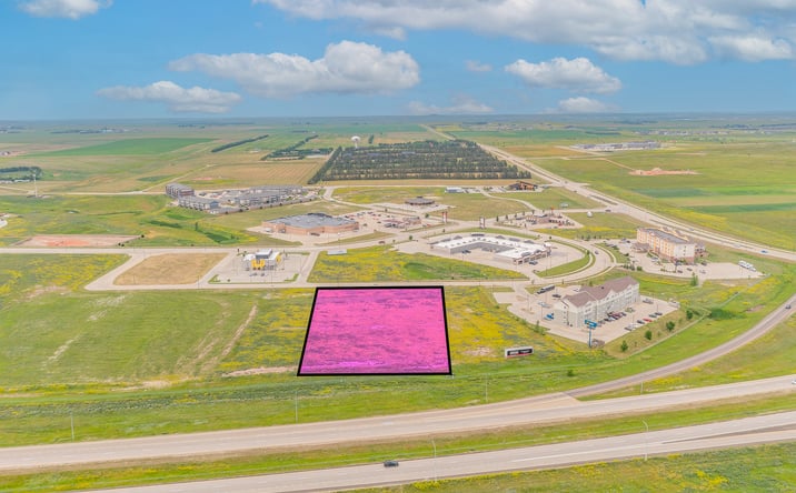 Pictures of Land property located at W Ridge Dr Lot 6A, Dickinson, ND 58601 for sales - image #1