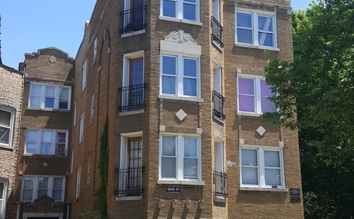 Pictures of Multifamily property located at 6847 S Indiana Avenue, Chicago, IL 60637 for sales - image #1