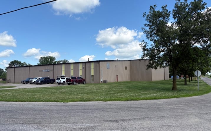 Pictures of Industrial property located at 718 E Main St, Kewanna, IN 46939 for sales - image #1